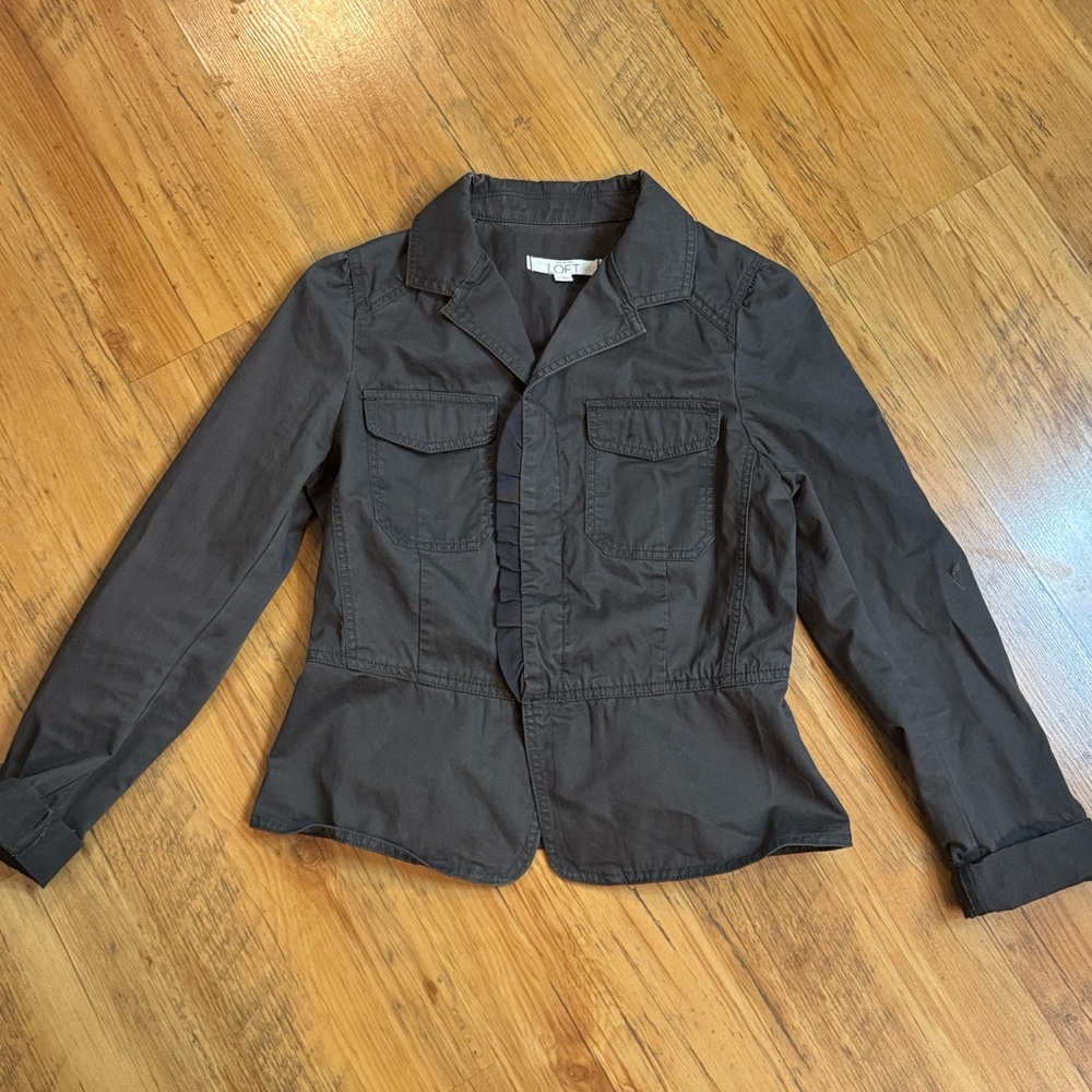 Ann Taylor Loft Jacket Ruffle  Sz 4 Army Green